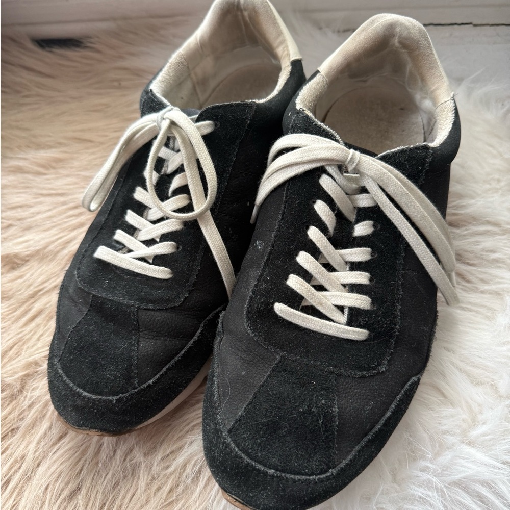 Madewell Black and Cream Women's Sneakers